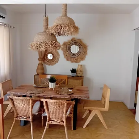 בית נופש Empa With Private Pool