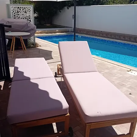 בית נופש Empa With Private Pool *